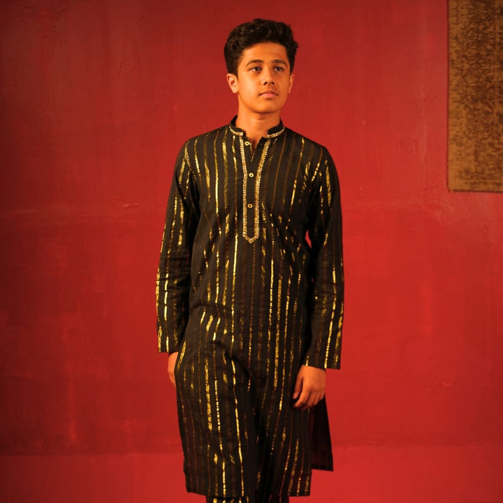 KNIGHT KURTA PAJAMA