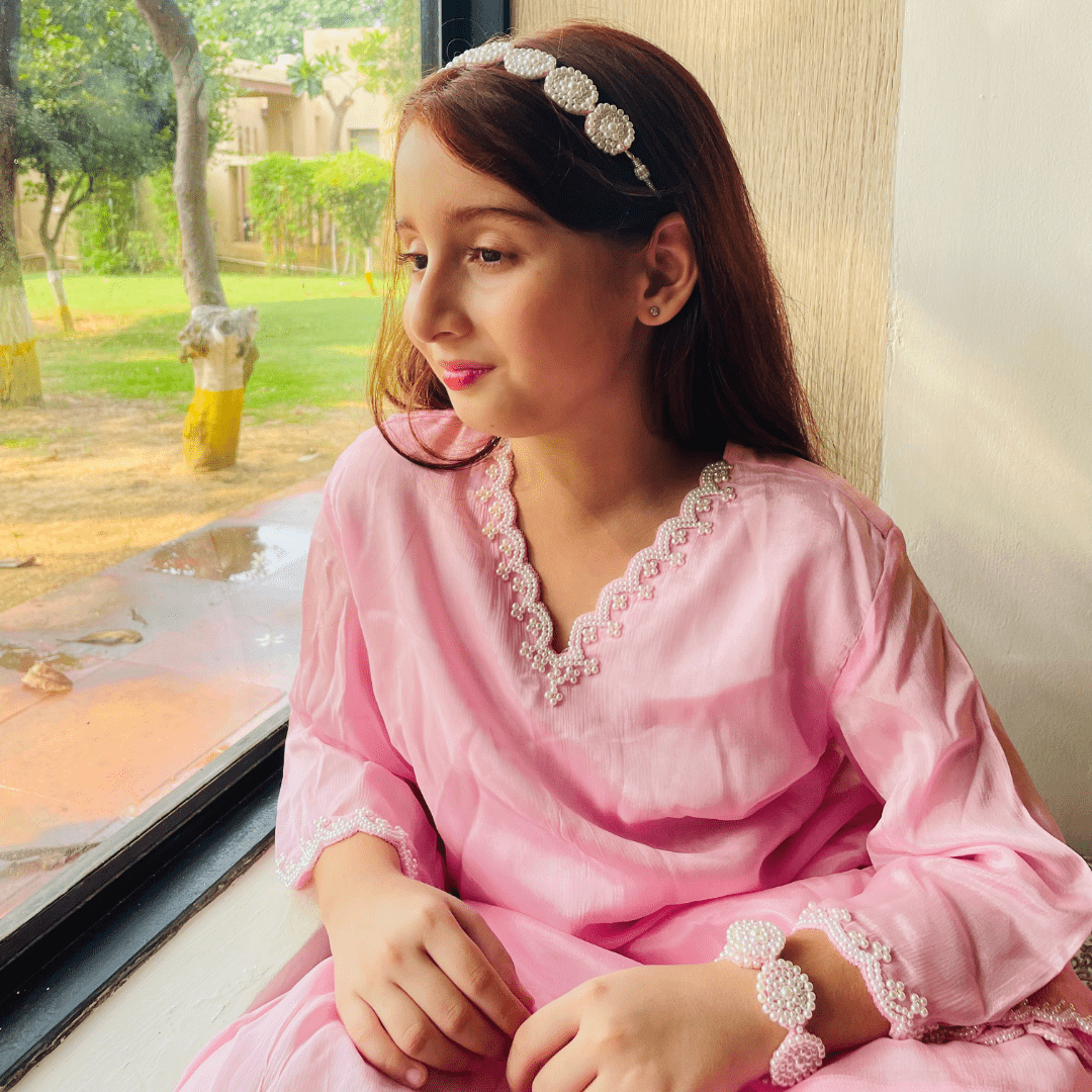 Pearl pink fabric chanderi head accessory, handmade with pearl detailing for Jodhpur festive occasions.