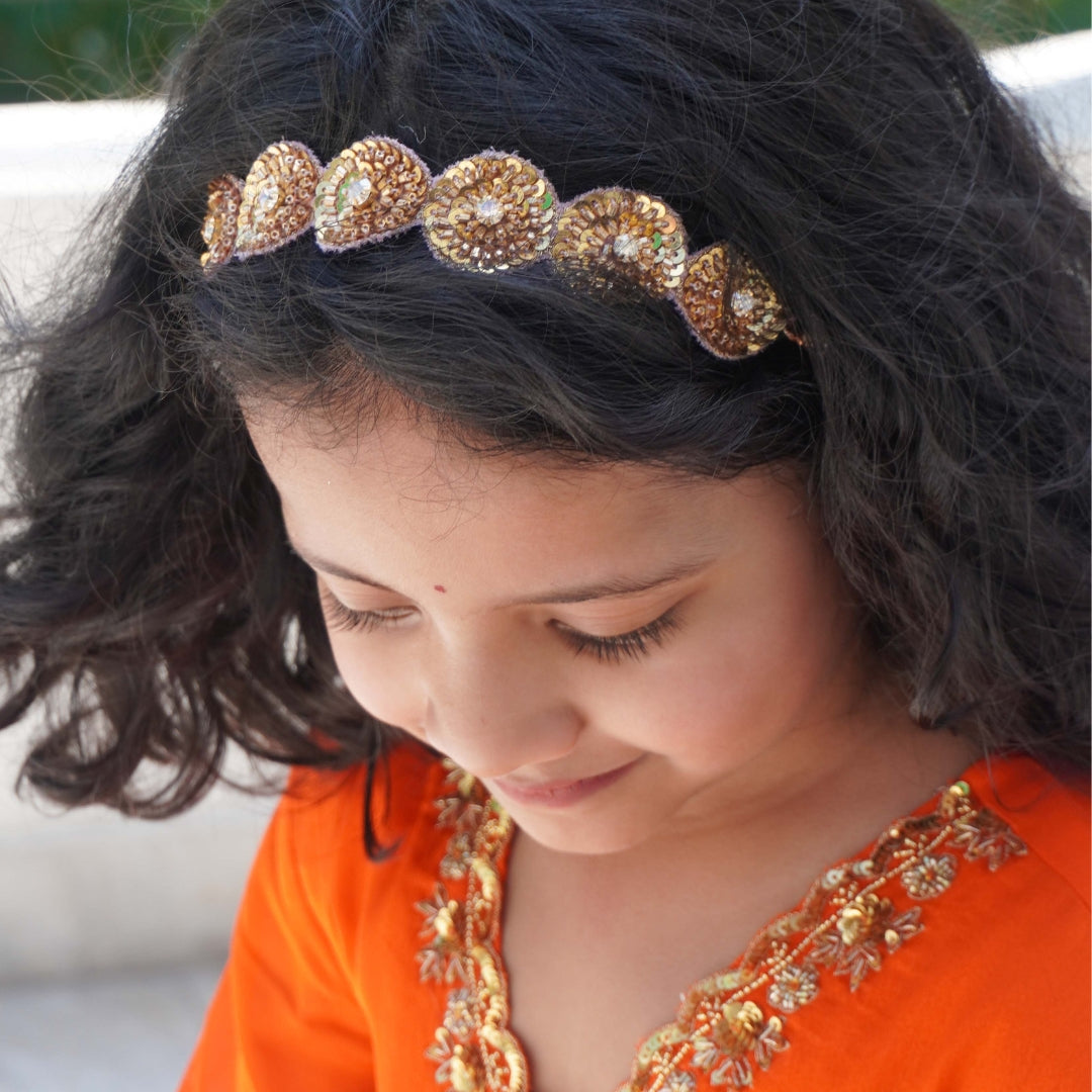 Golden sequin choker handmade by artisans for girls ethnic lehenga and salwar in Gurgaon