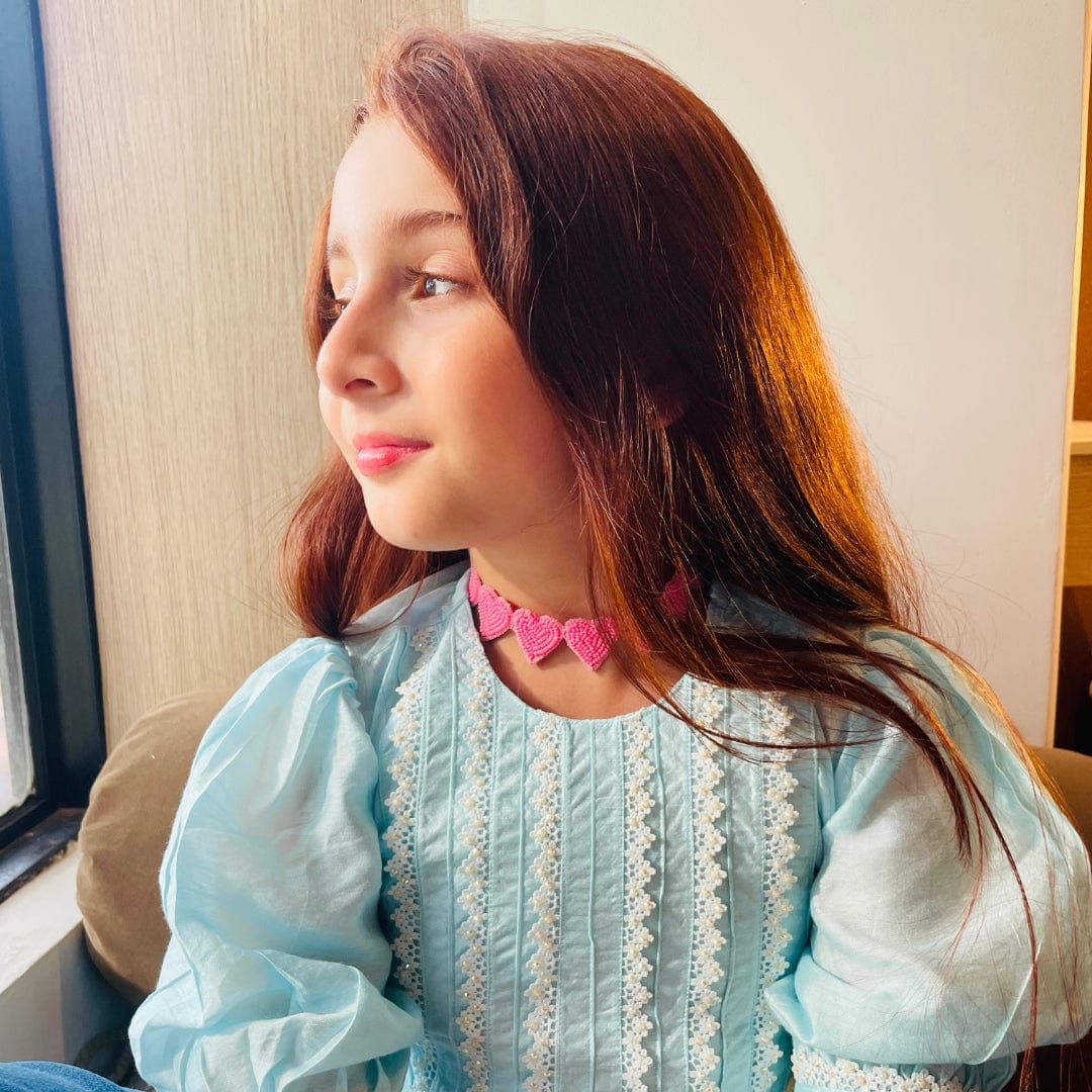 heart-shaped choker for girls, versatile for ethnic wear, parties, and weddings.