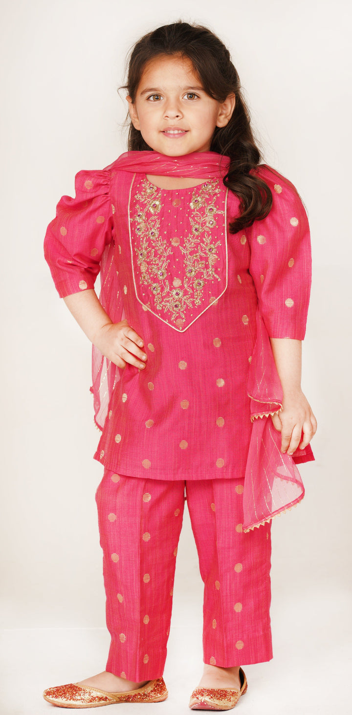 Luxury fuschia pink polka dot ethnic wear for girls for Mumbai celebrations
