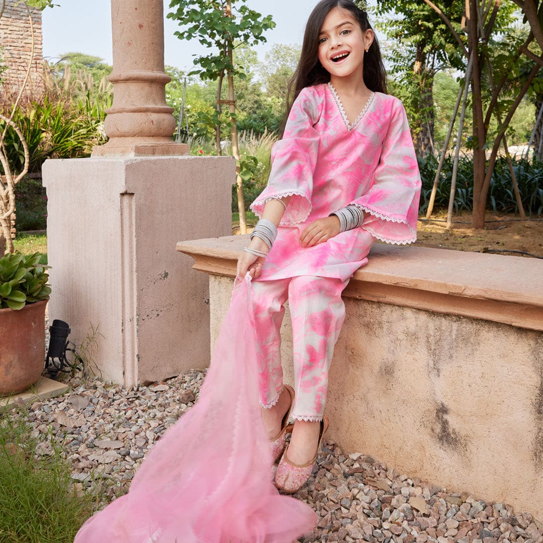 Luxury handcrafted pink suit salwar for girls Indian wedding outfit Singapore Saudi Arabia
