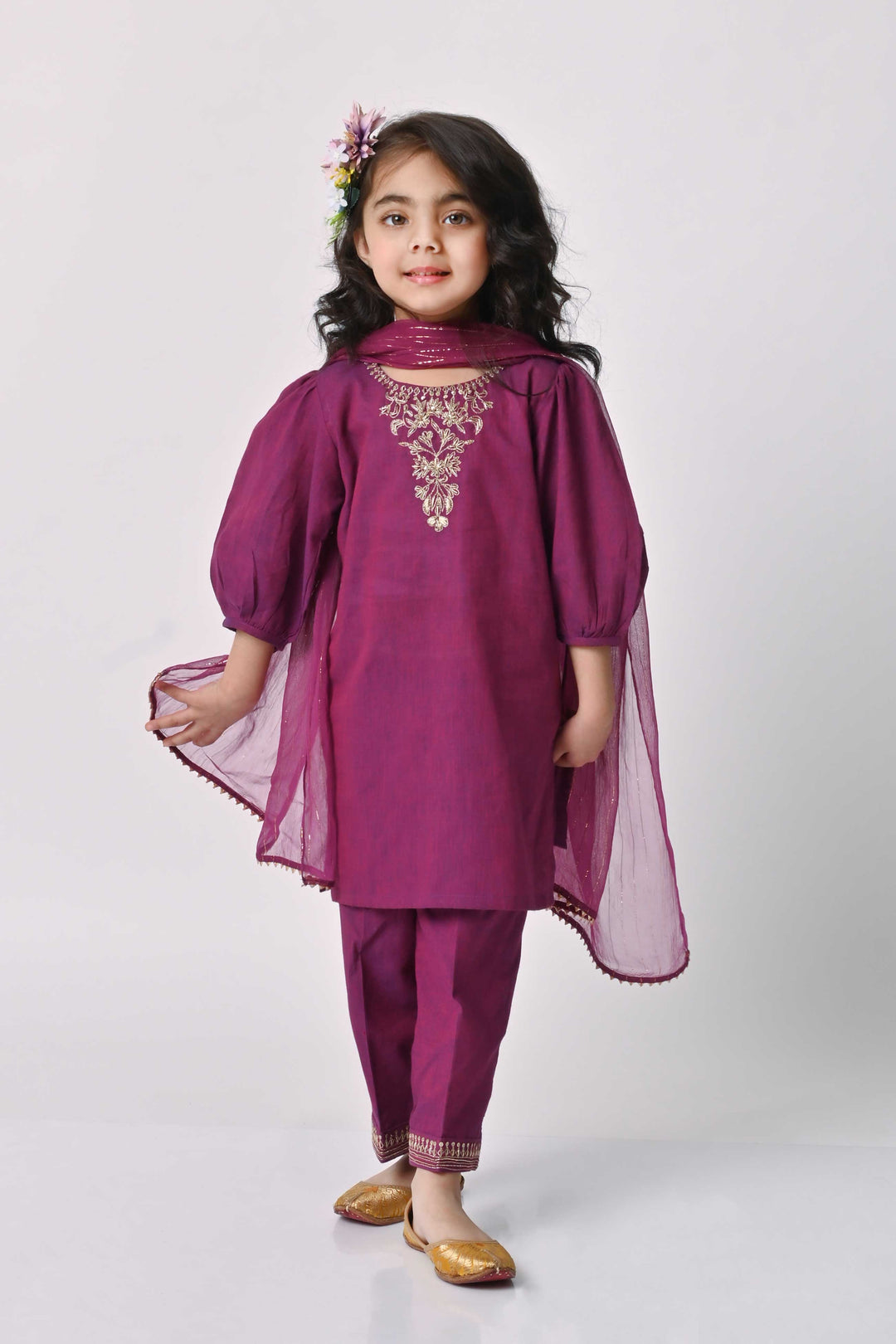 Luxury purple salwar suit for girls with zari work for Gurgaon weddings