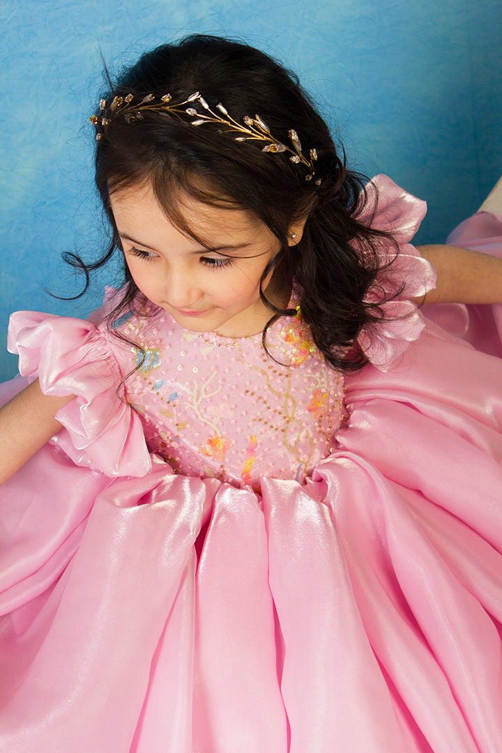 Trendy and captivating birthday party frock for girls - Western fashion that steals the show