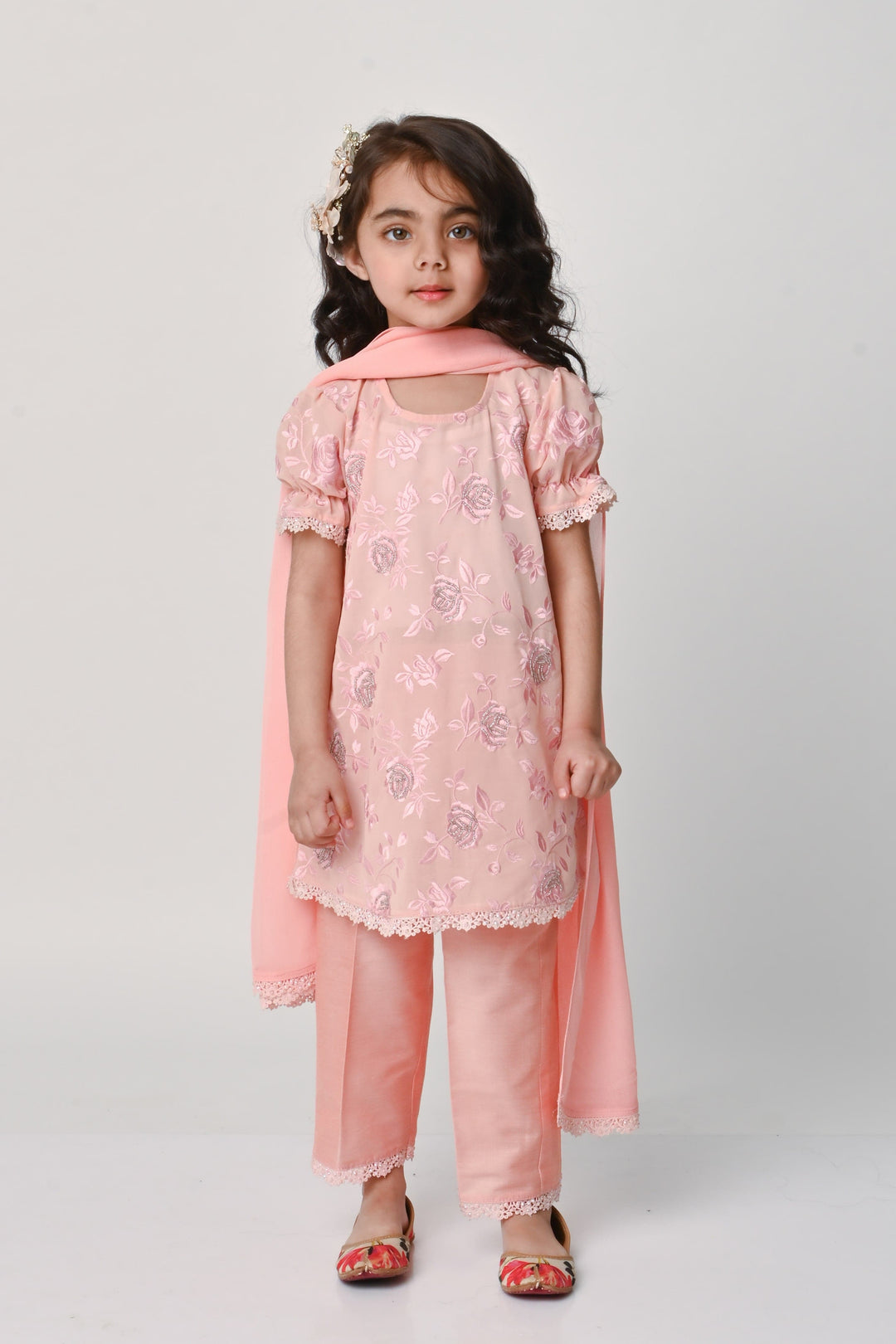 Peach festive salwar suit for girls for Mumbai haldi celebration