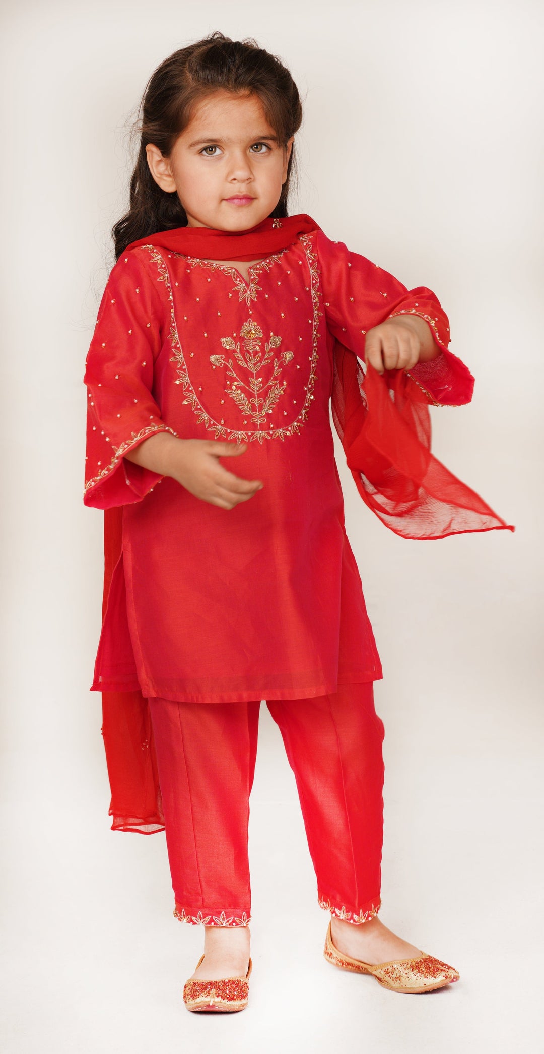 Red delicate hand-embroidered suit salwar for girls for Eid and wedding celebration in Dubai