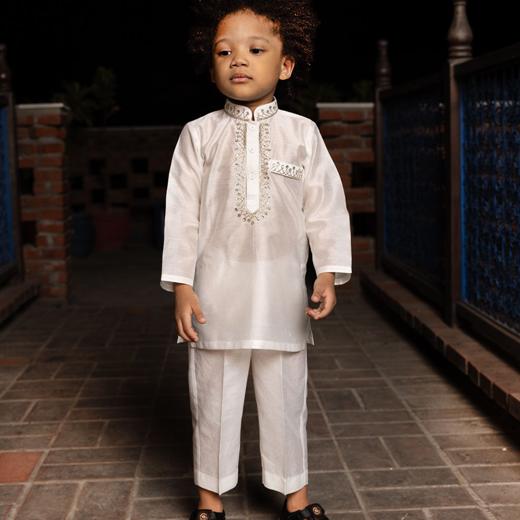 THE BLANCO KURTA PAJAMA FOR BOYS