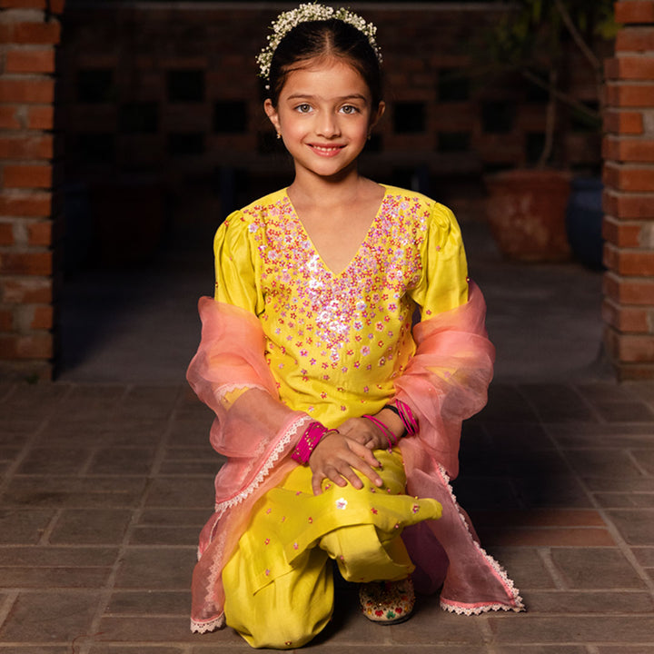 buy-gulzar-suit-salwar-for-girls-online